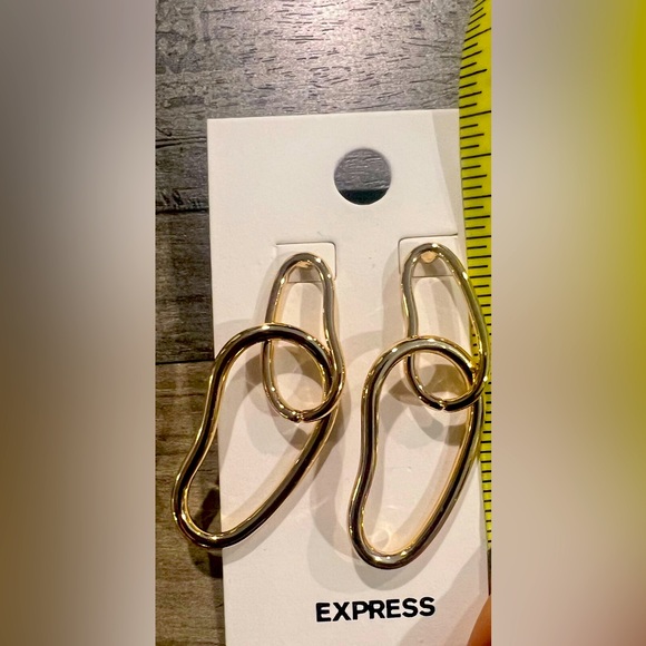 Express Thin Gold Link Chain Drop Earrings - Picture 1 of 3